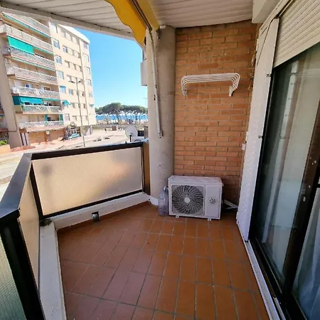 Piso De Playa Primera Linea *